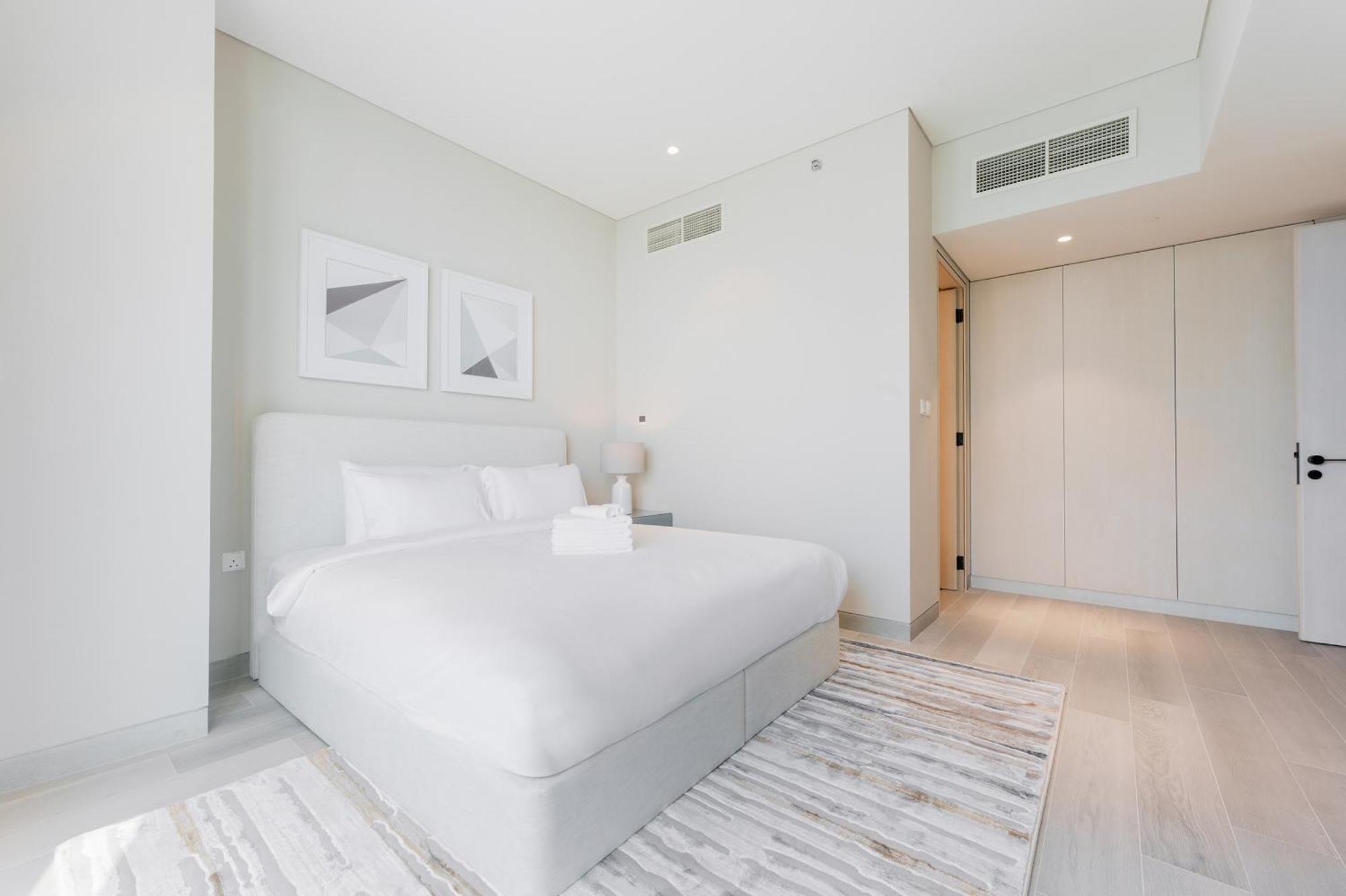 Stayis -luxurious 2br With Breathtaking Ocean And Marina View Apartment Dubai