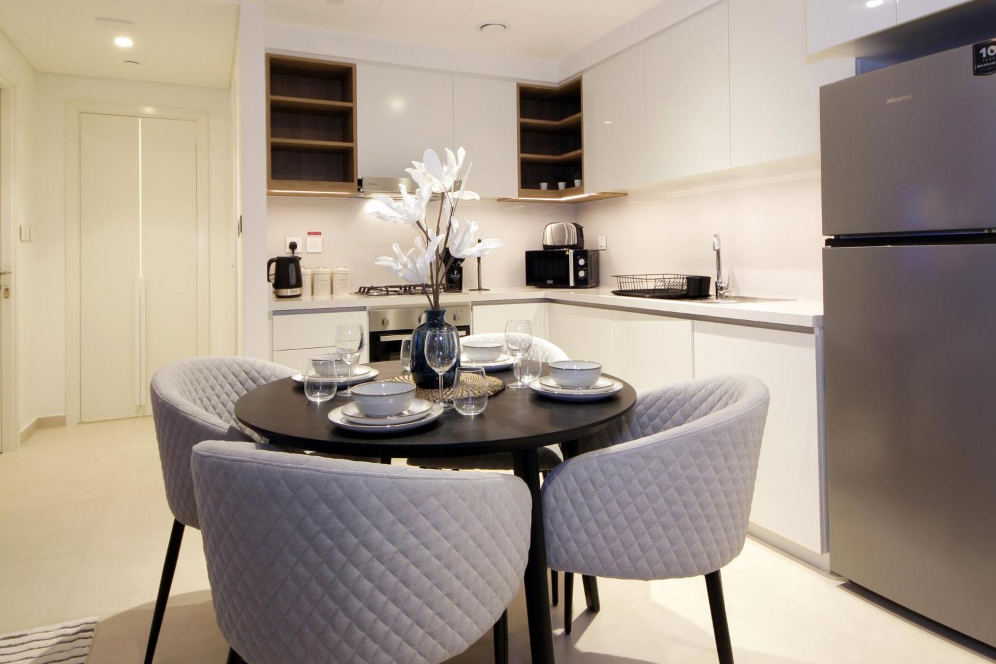 Apartment Rh- Live In Luxury, 01br With Spectacular View Dubai