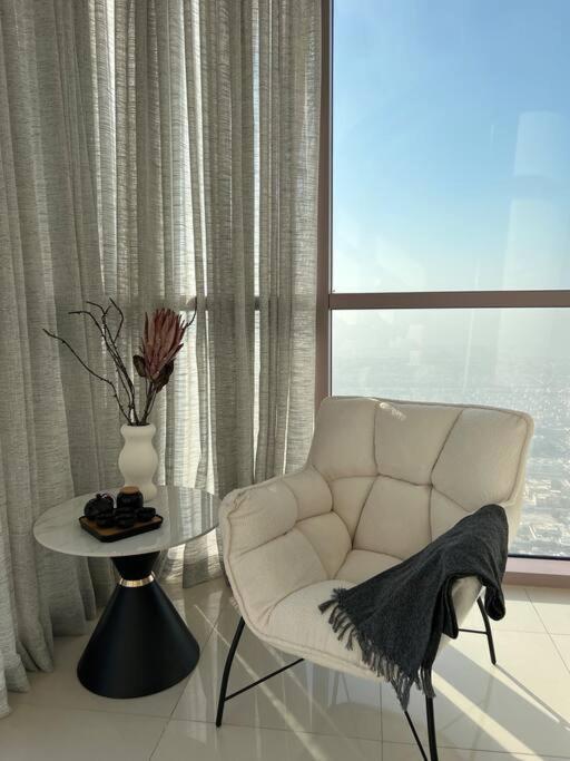 Amazing Burj And Sea View Apartment Dubai