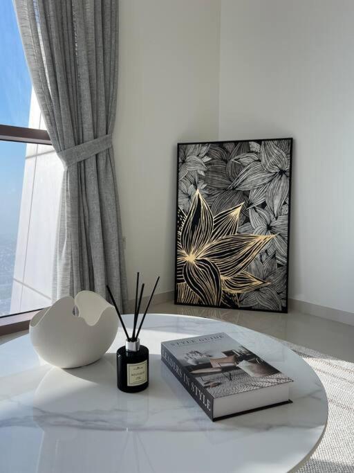 Amazing Burj And Sea View Apartment Dubai