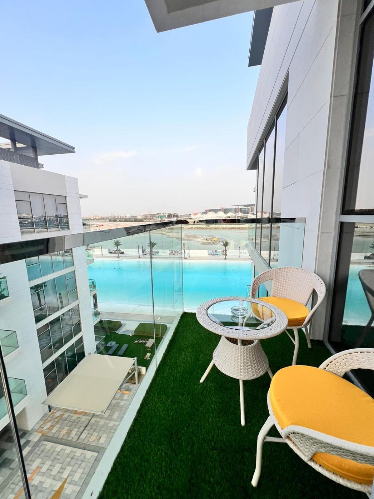 Manzil - 1br In Mbr With Lagoon Access & Burj View Apartment Dubai