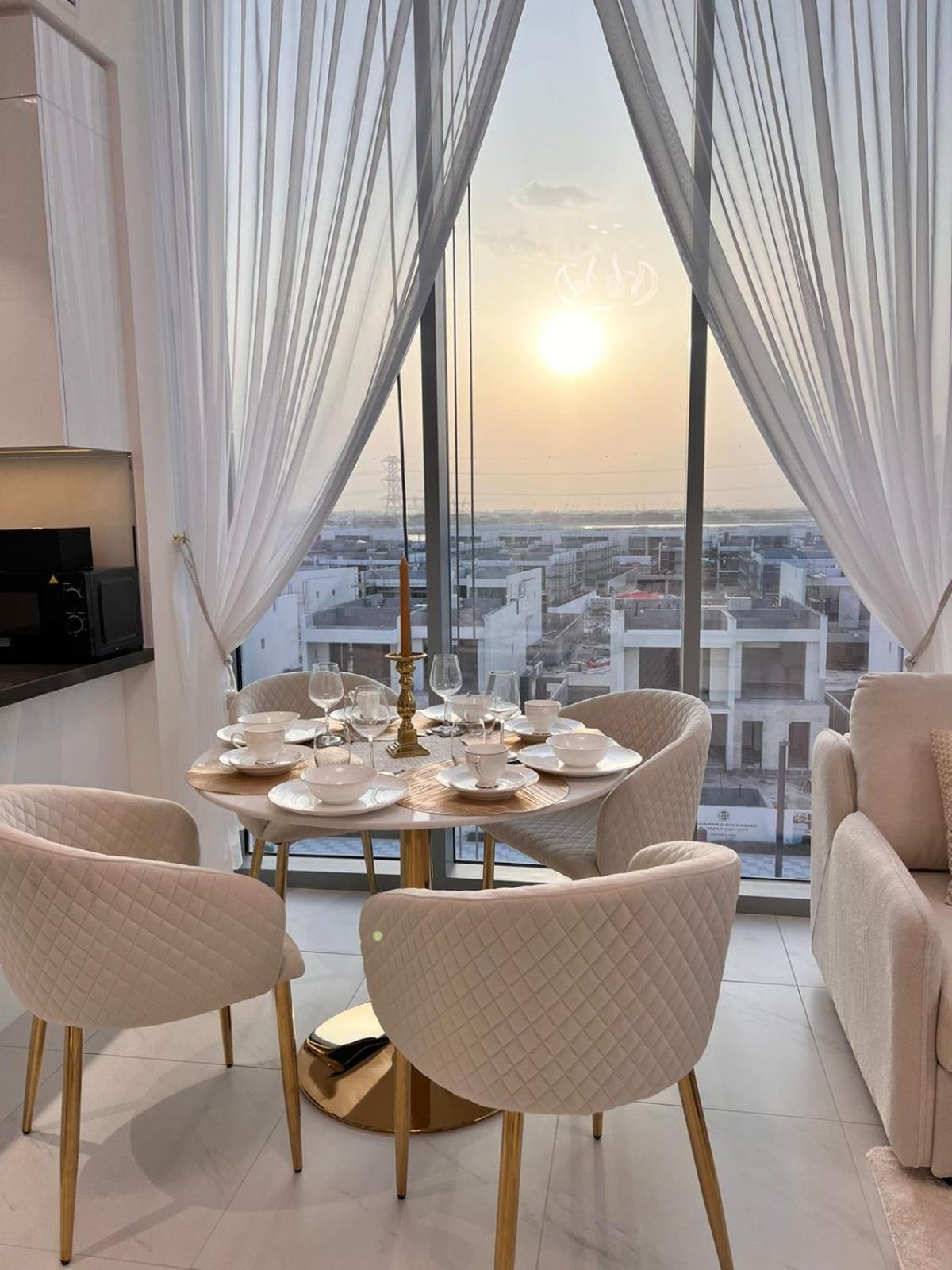 Apartment Manzil - 1br In Mbr With Lagoon Access & Burj View *