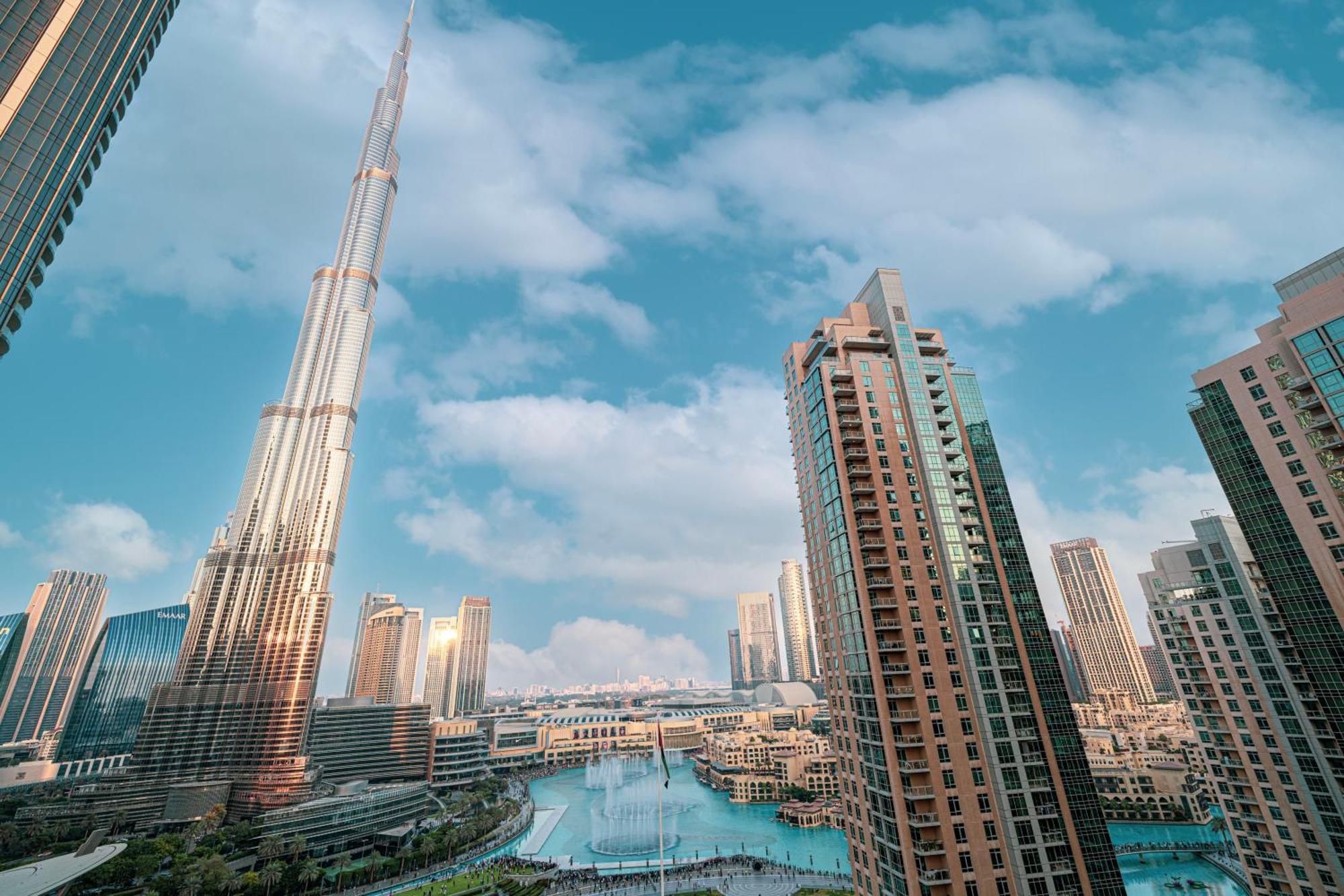 Stunning Burj & Fountain Views Luxury 2 Br Dubai