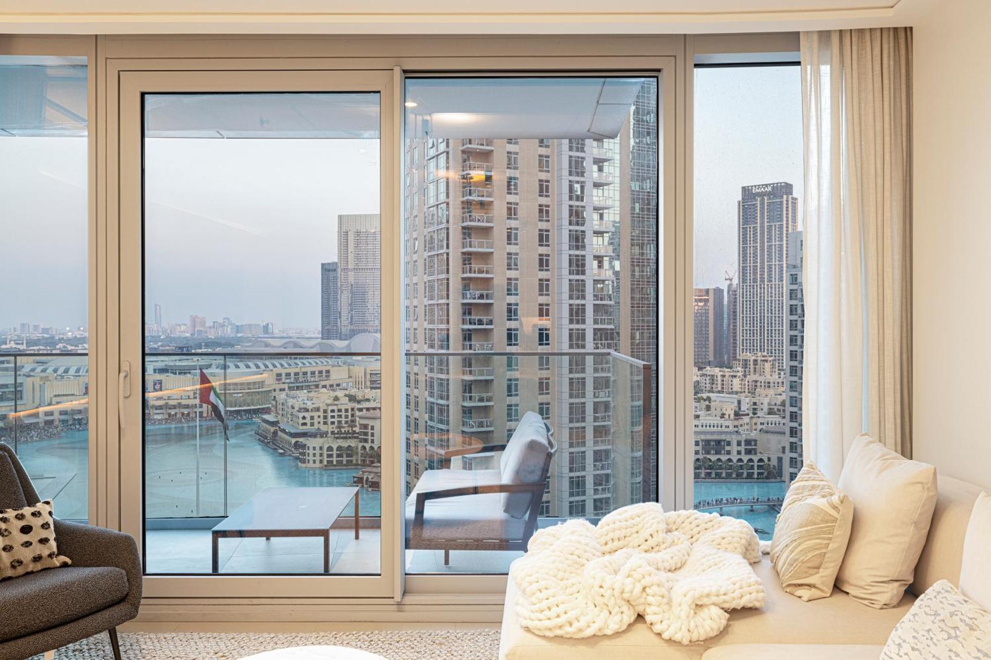 Apartment Stunning Burj & Fountain Views Luxury 2 Br