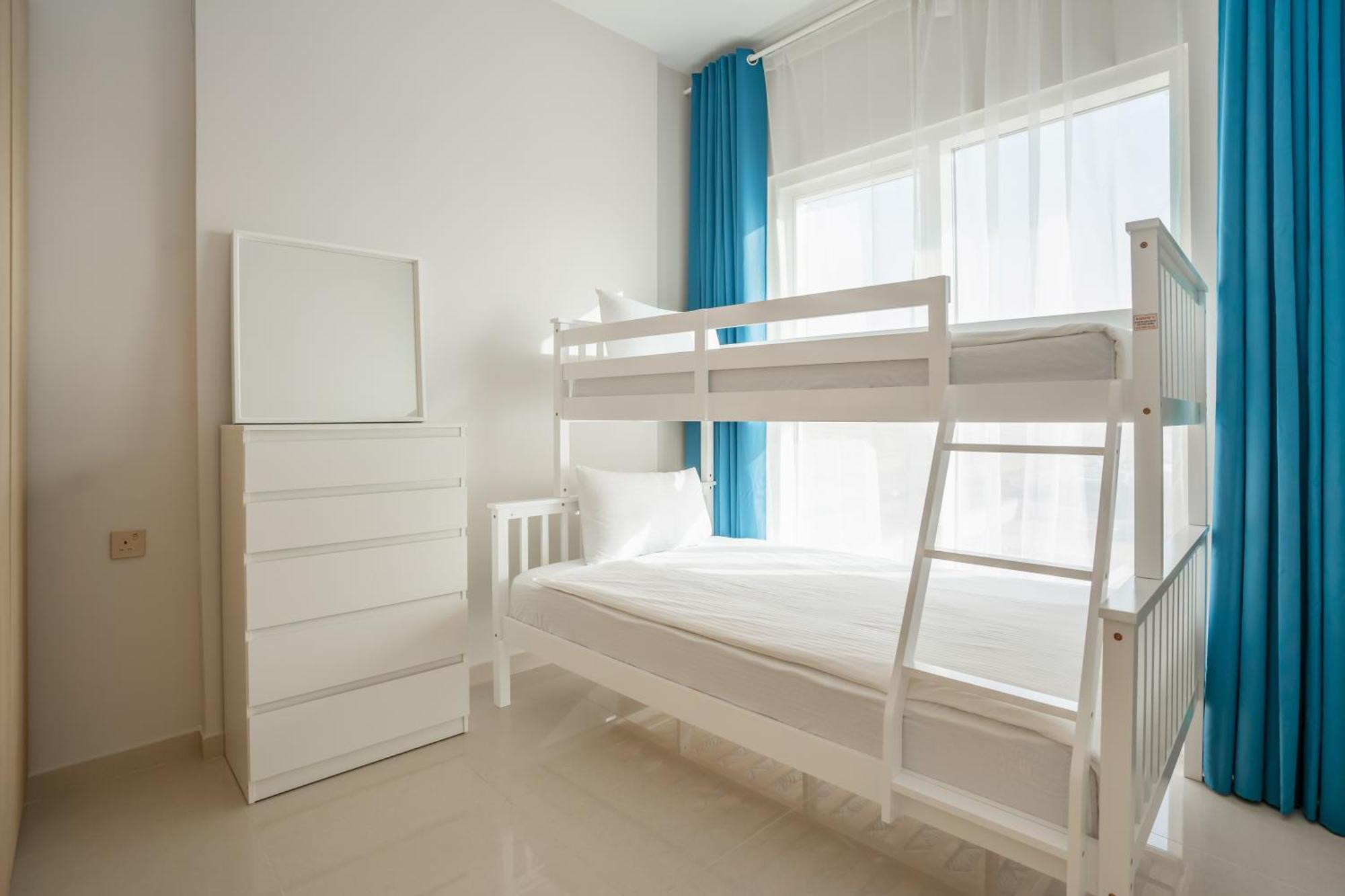 Homesgetaway - Elegant 2brapt In Navitas A Damac Hills 2 Apartment Dubai