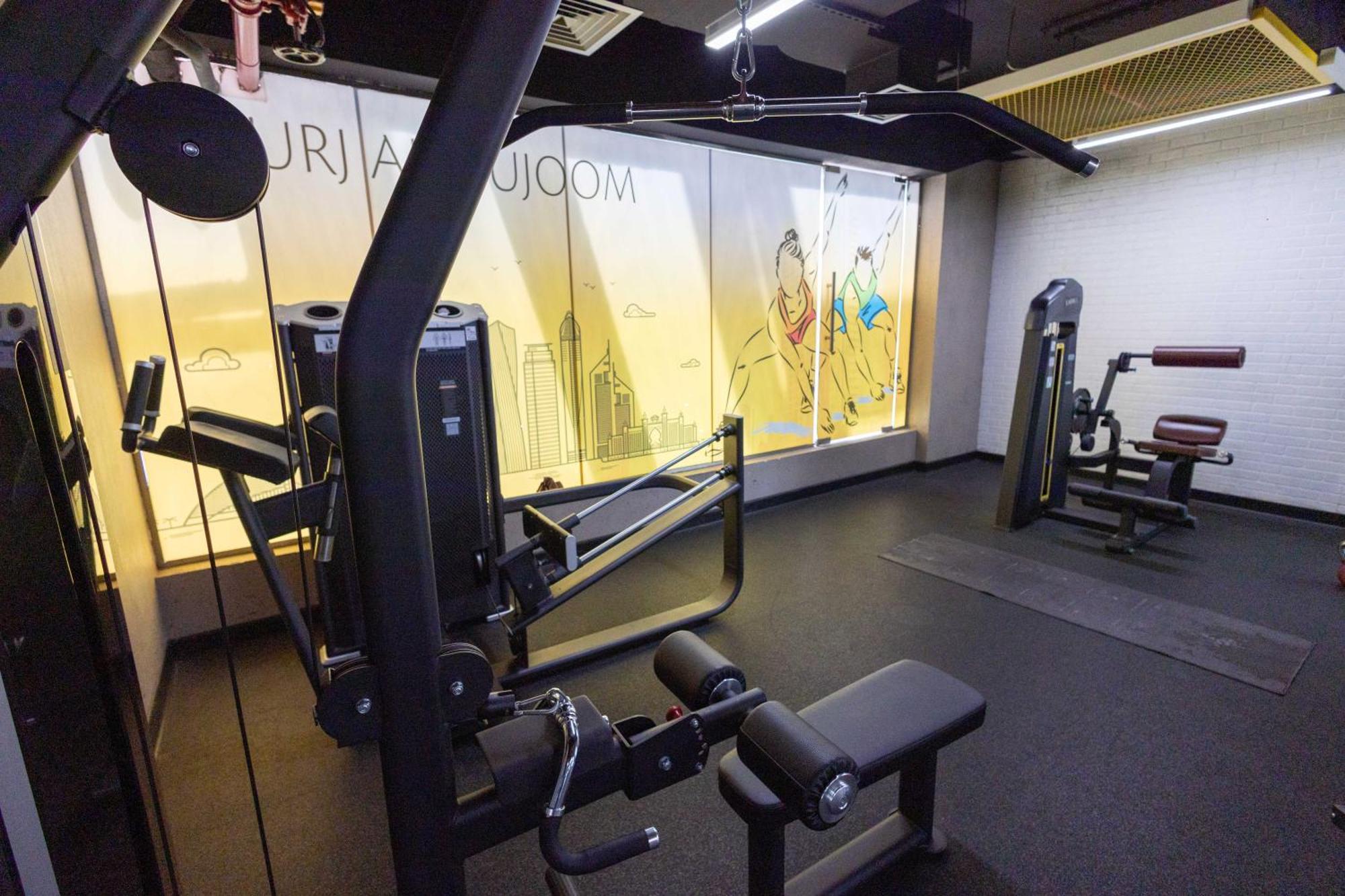 Lux Studio Apartment, Burj Al Nujoom