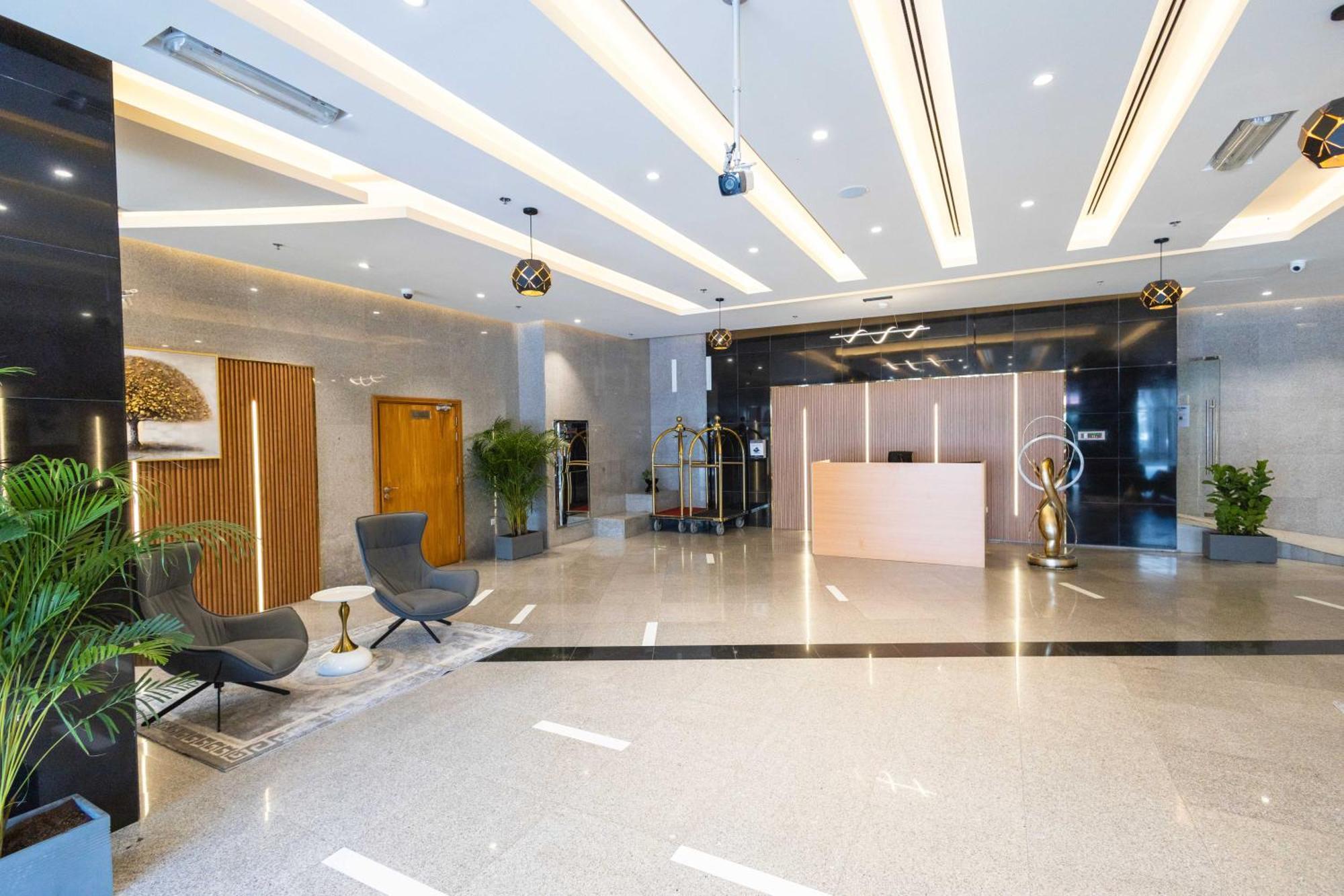 Apartment Lux Studio Apartment, Burj Al Nujoom