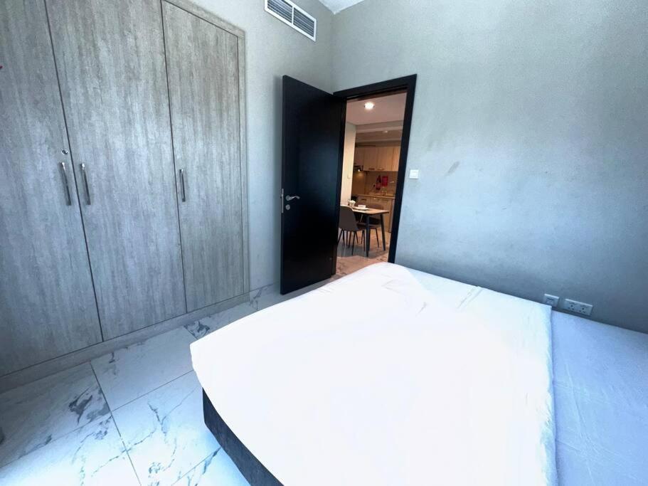 Apartment Mag 510: 2-bedroom Elegance Dubai