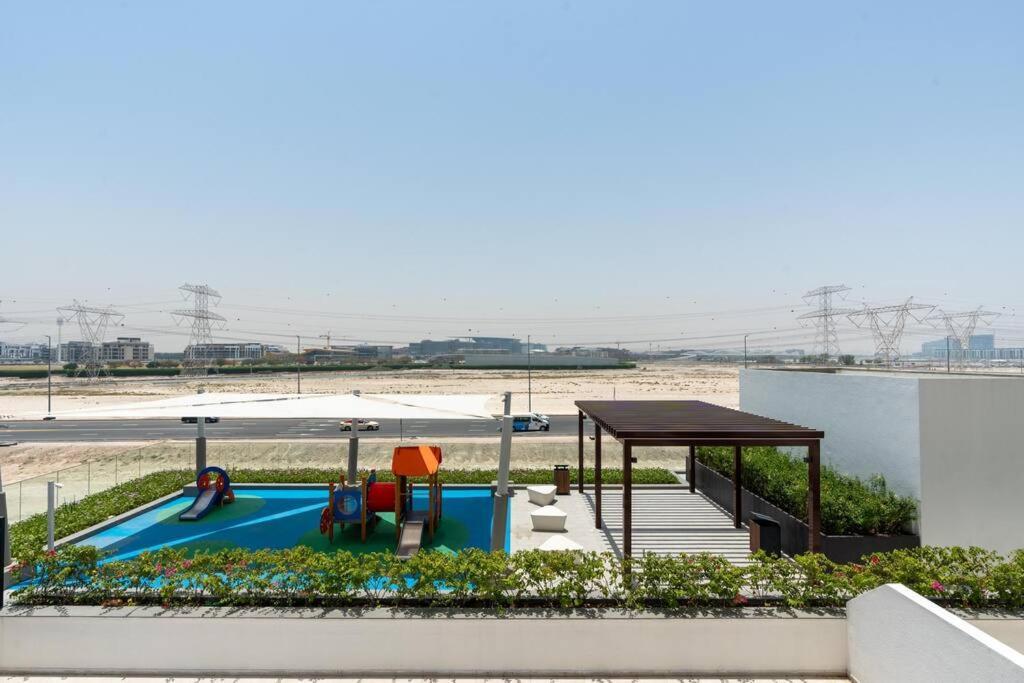 1 Bedroom - 12 Min From Downtown - Azizi Riviera *