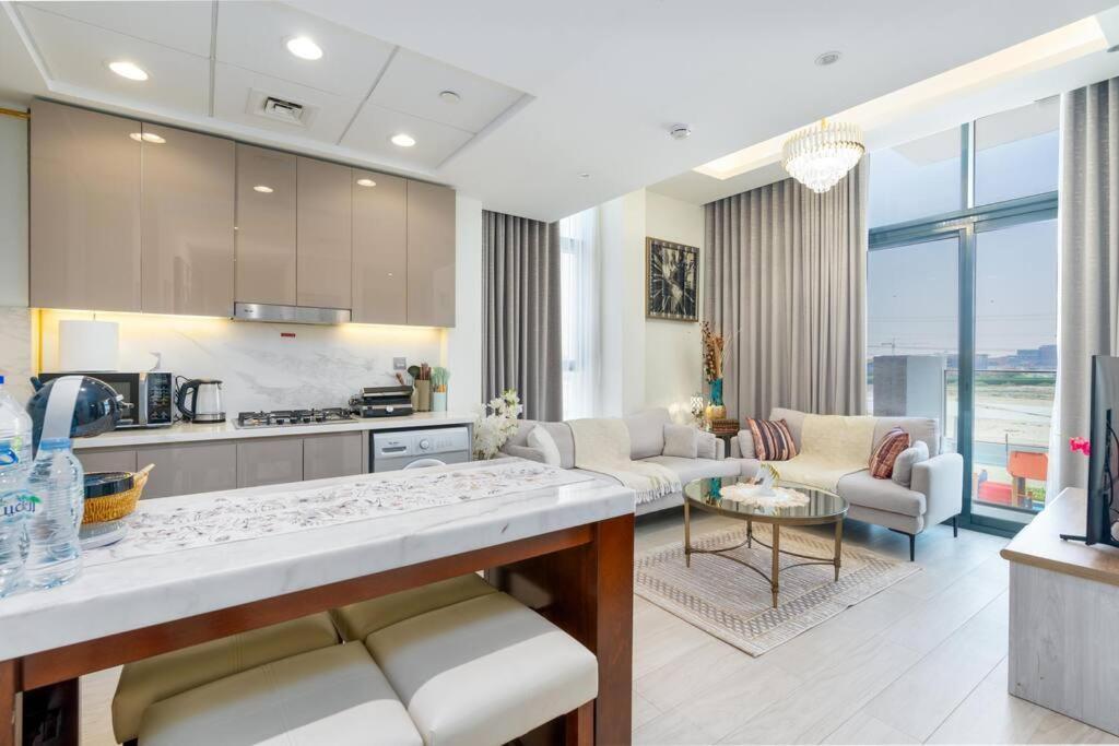 Apartment 1 Bedroom - 12 Min From Downtown - Azizi Riviera *