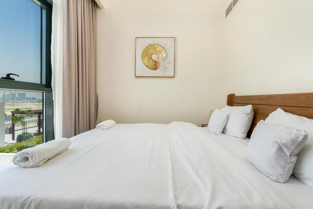 1 Bedroom - 12 Min From Downtown - Azizi Riviera Apartment *