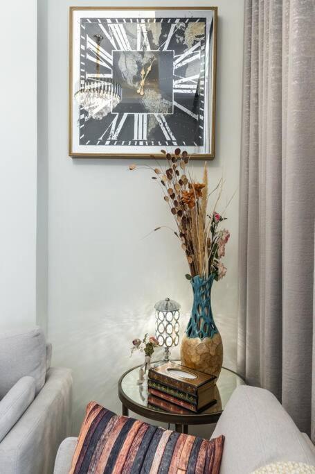1 Bedroom - 12 Min From Downtown - Azizi Riviera *