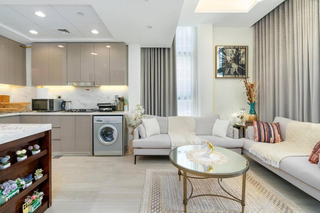 1 Bedroom - 12 Min From Downtown - Azizi Riviera Apartment
