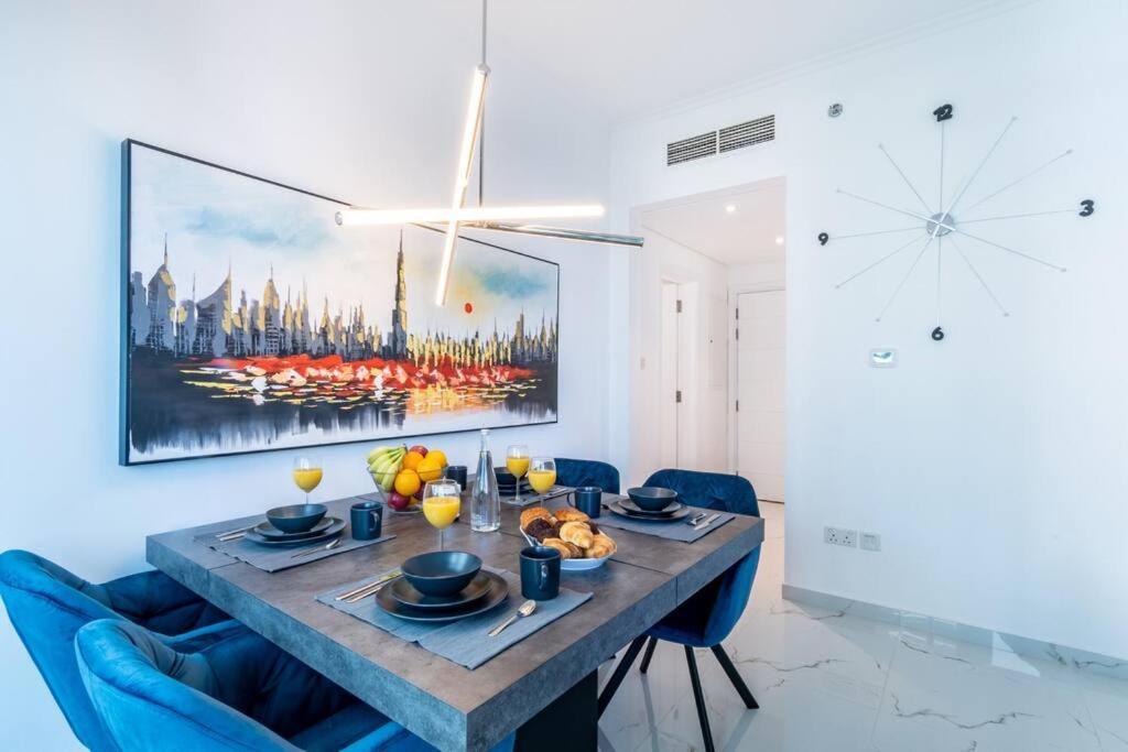 First Class 1br Stylish With Expansive Terrace *