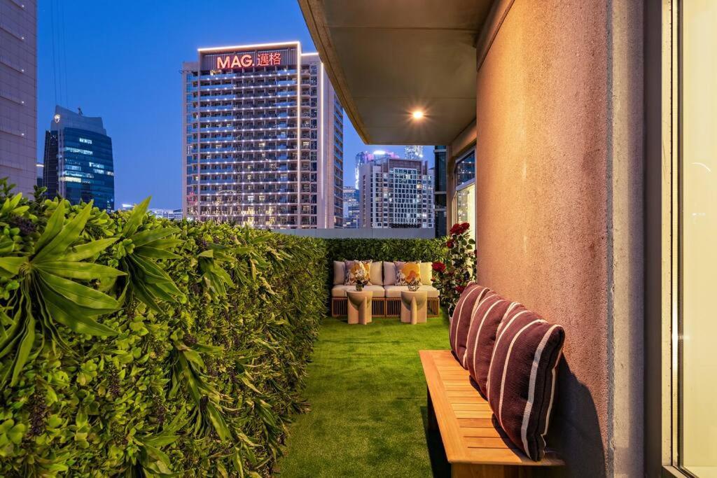First Class 1br Stylish With Expansive Terrace Apartment *