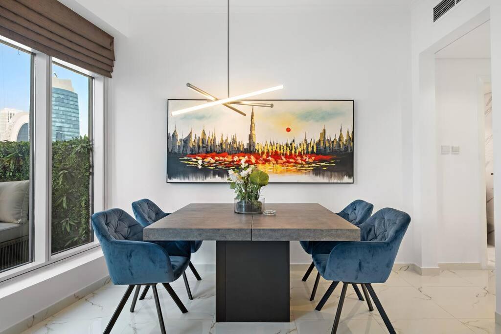 First Class 1br Stylish With Expansive Terrace *