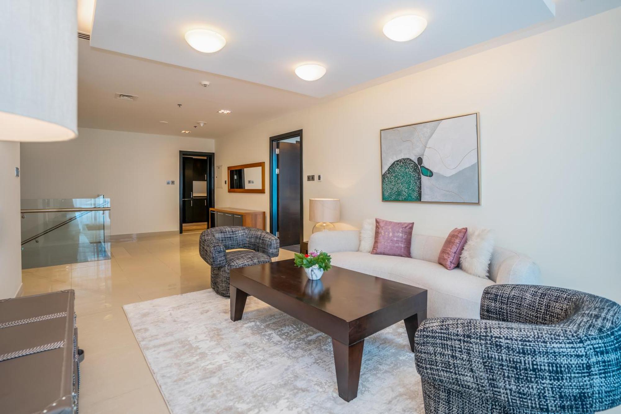 Homesgetaway - Luxurious Duplex Penthouse 3br Plus Maids At Heart Of Marina Apartment *