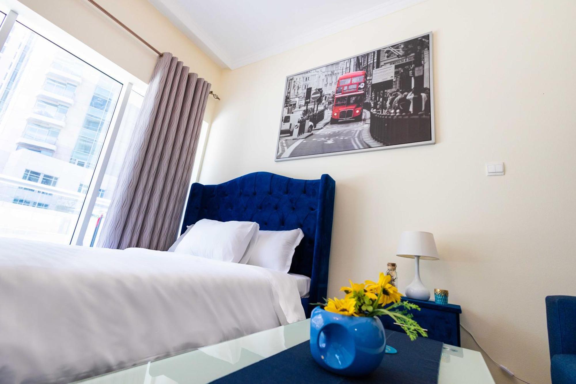 Apartment Lux Studio Apartment, Burj Al Nujoom *
