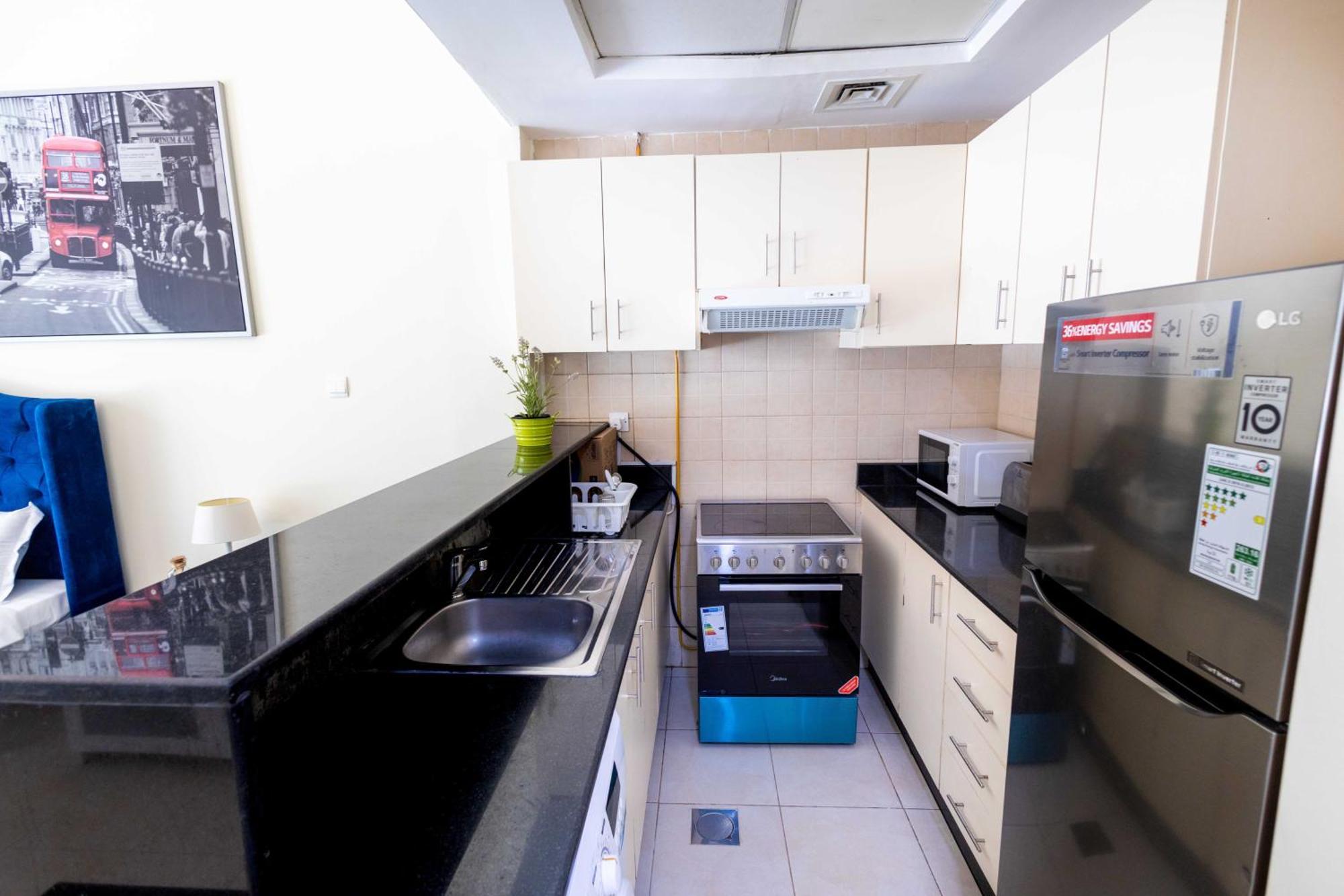 Lux Studio Apartment, Burj Al Nujoom Apartment