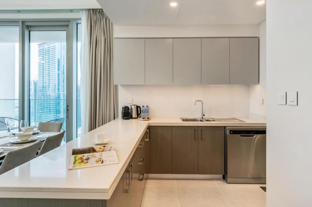 Stylish 2 Bedroom Retreat In Downtown Apartment *