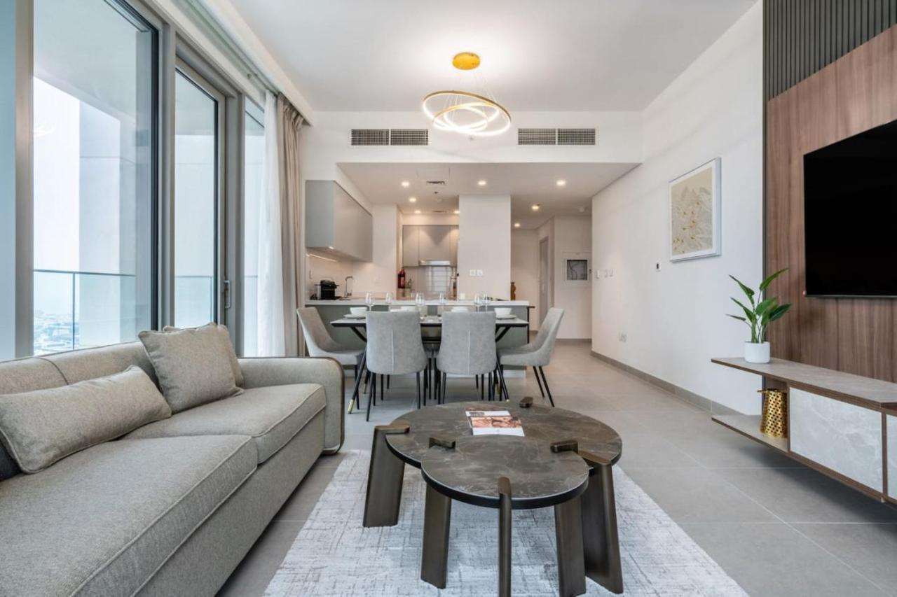 Stylish 2 Bedroom Retreat In Downtown Dubai