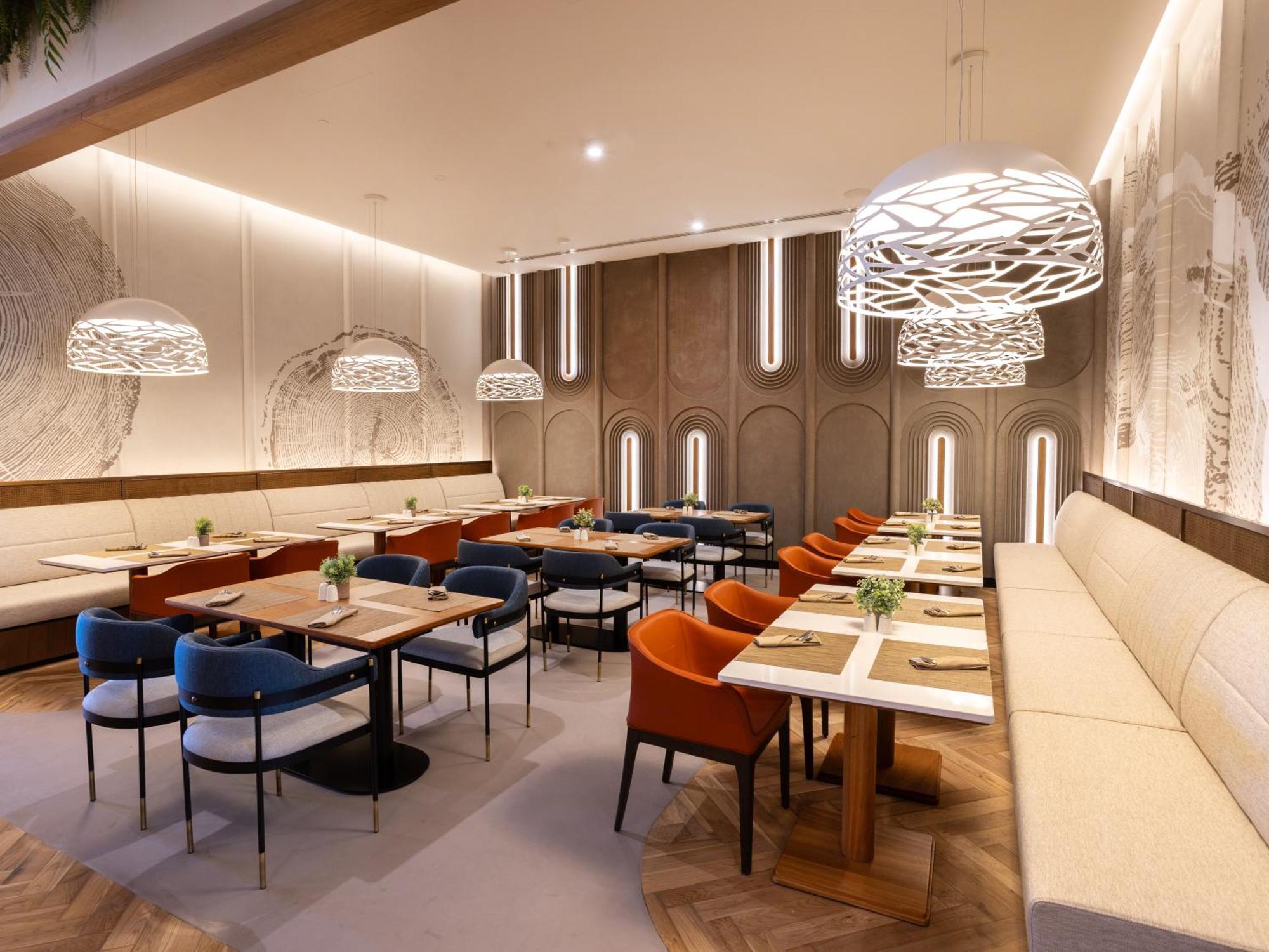 Hotel The First Collection Waterfront 4*