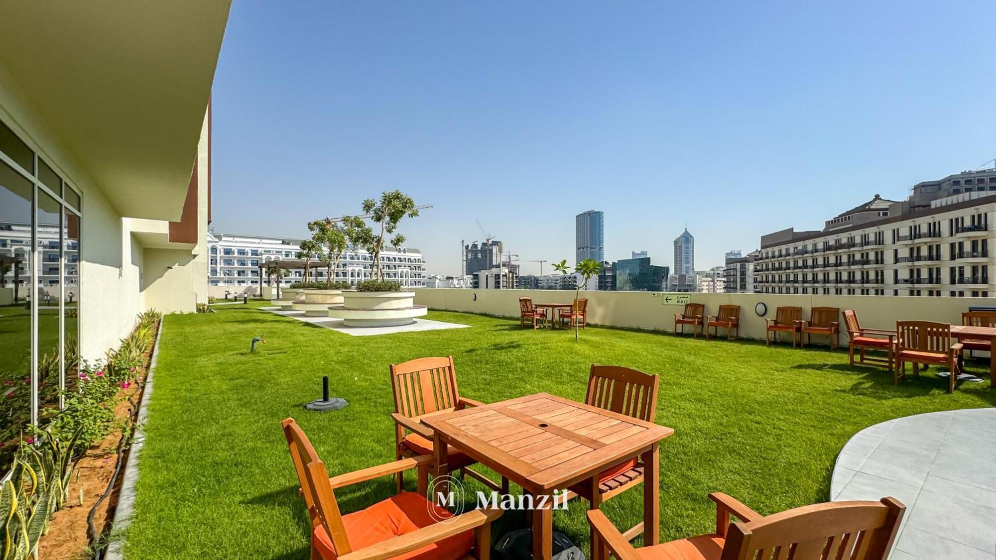 Manzil - In Al Barsha Near Miracle Garden Apartment