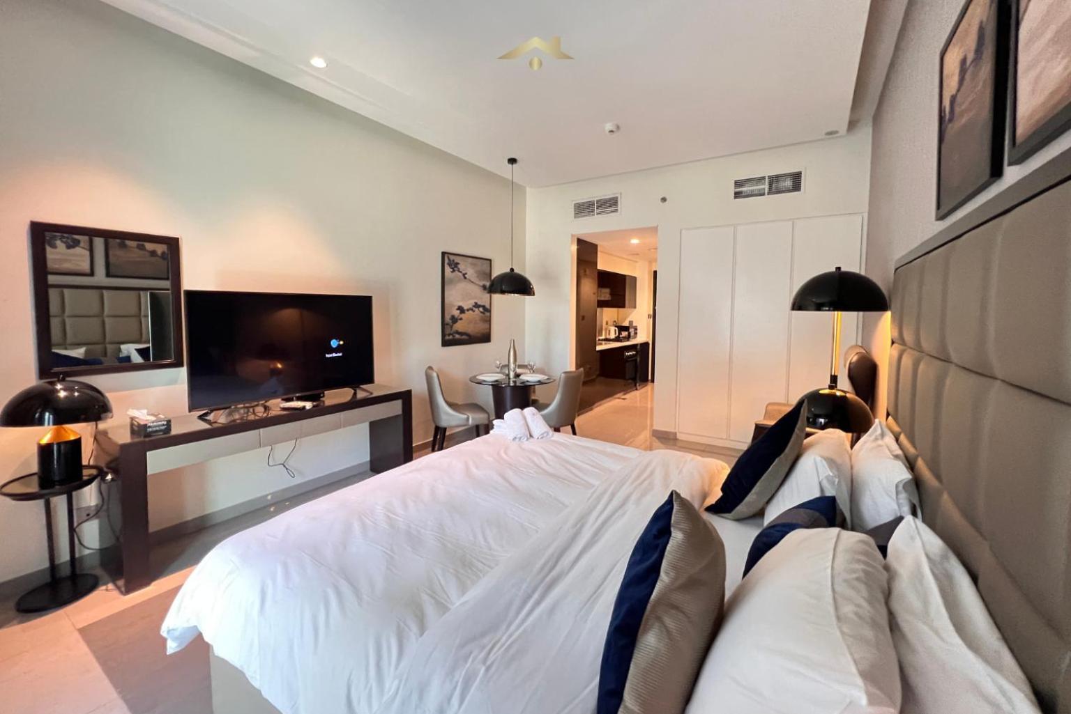 Apartment Modern Living In Majestine ,businessbay Dubai