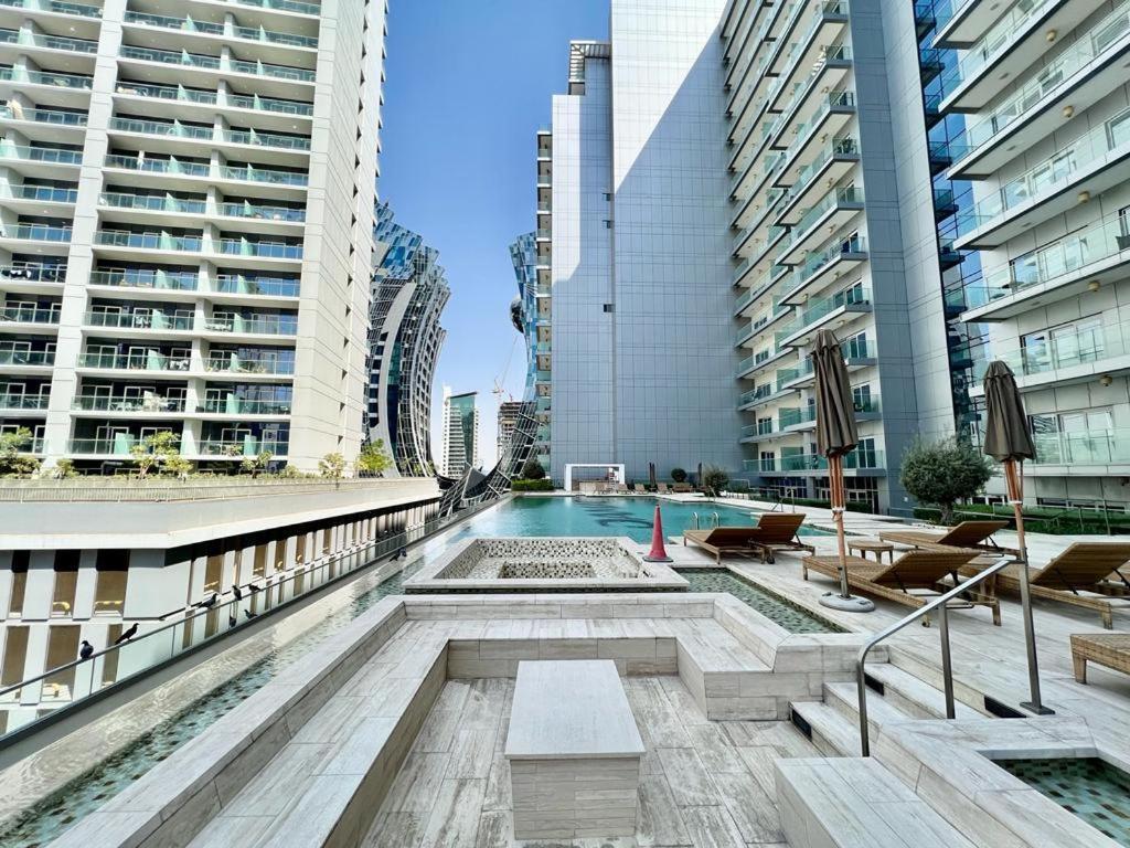 Apartment Modern Living In Majestine ,businessbay