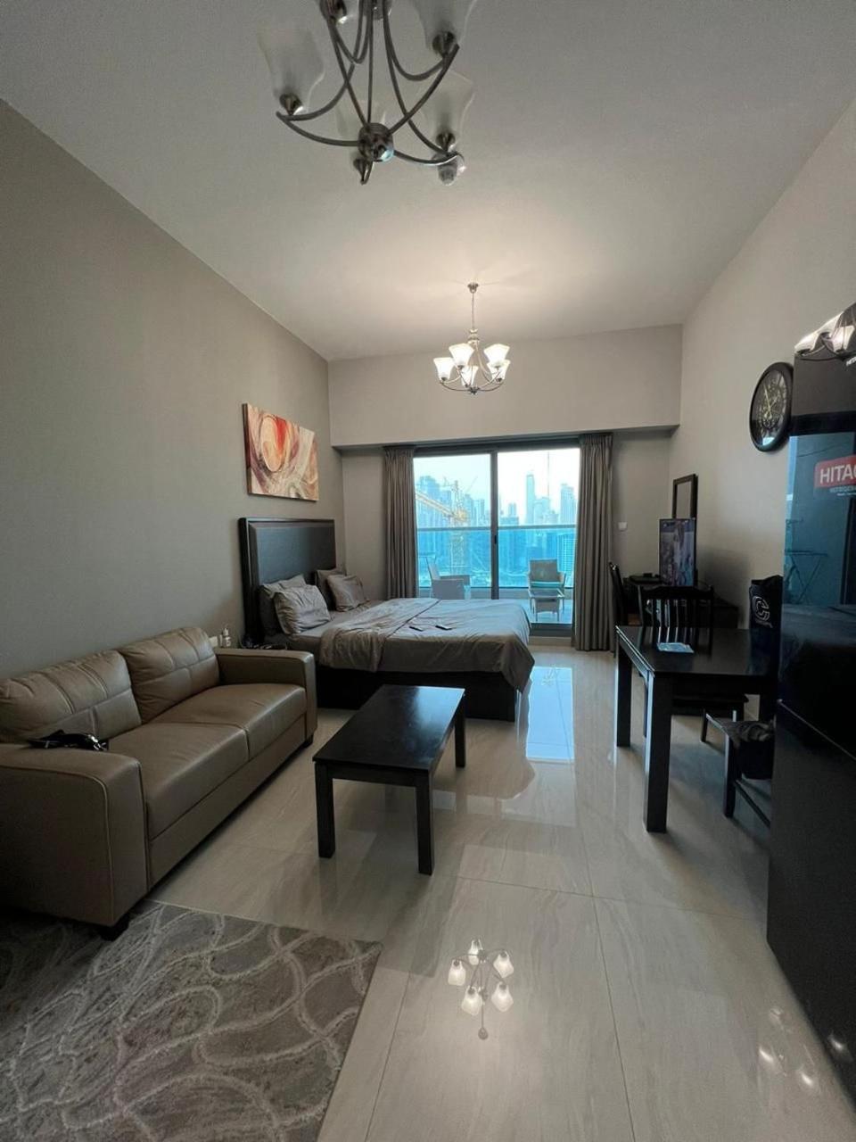 Business Bay Apartment *