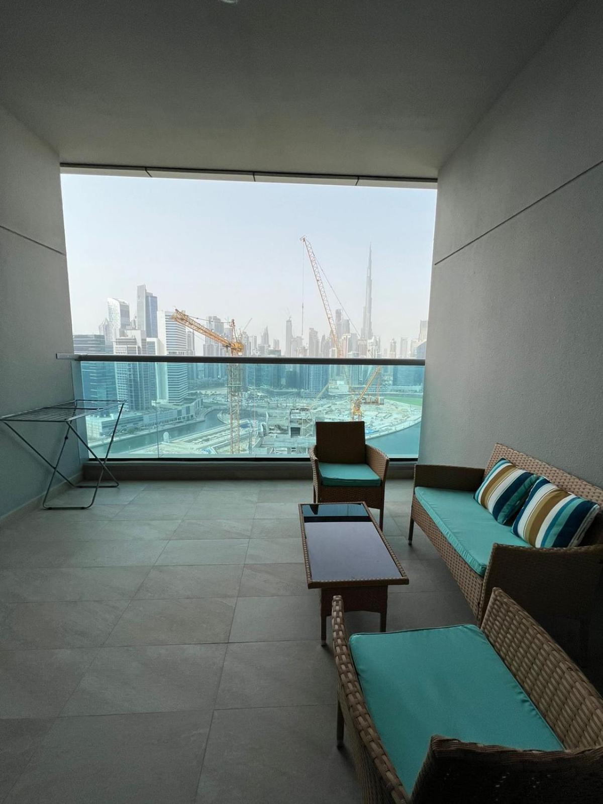 Business Bay * Dubai