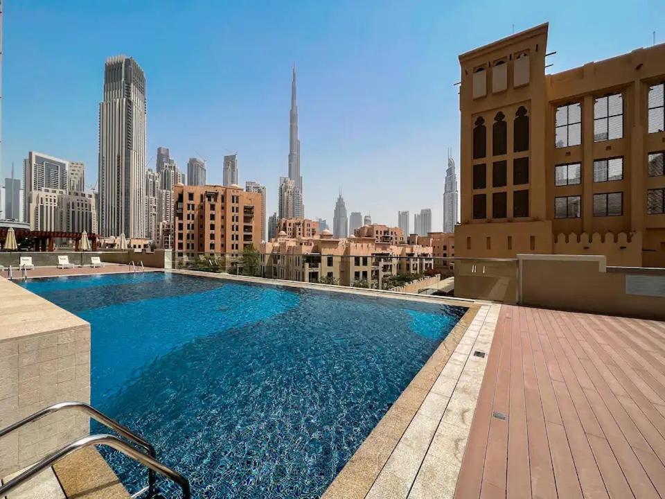 Apartment 1bedroom 2 Beds Burj Khalifa Views- 5min Walk To Burj Khalifa Dubai