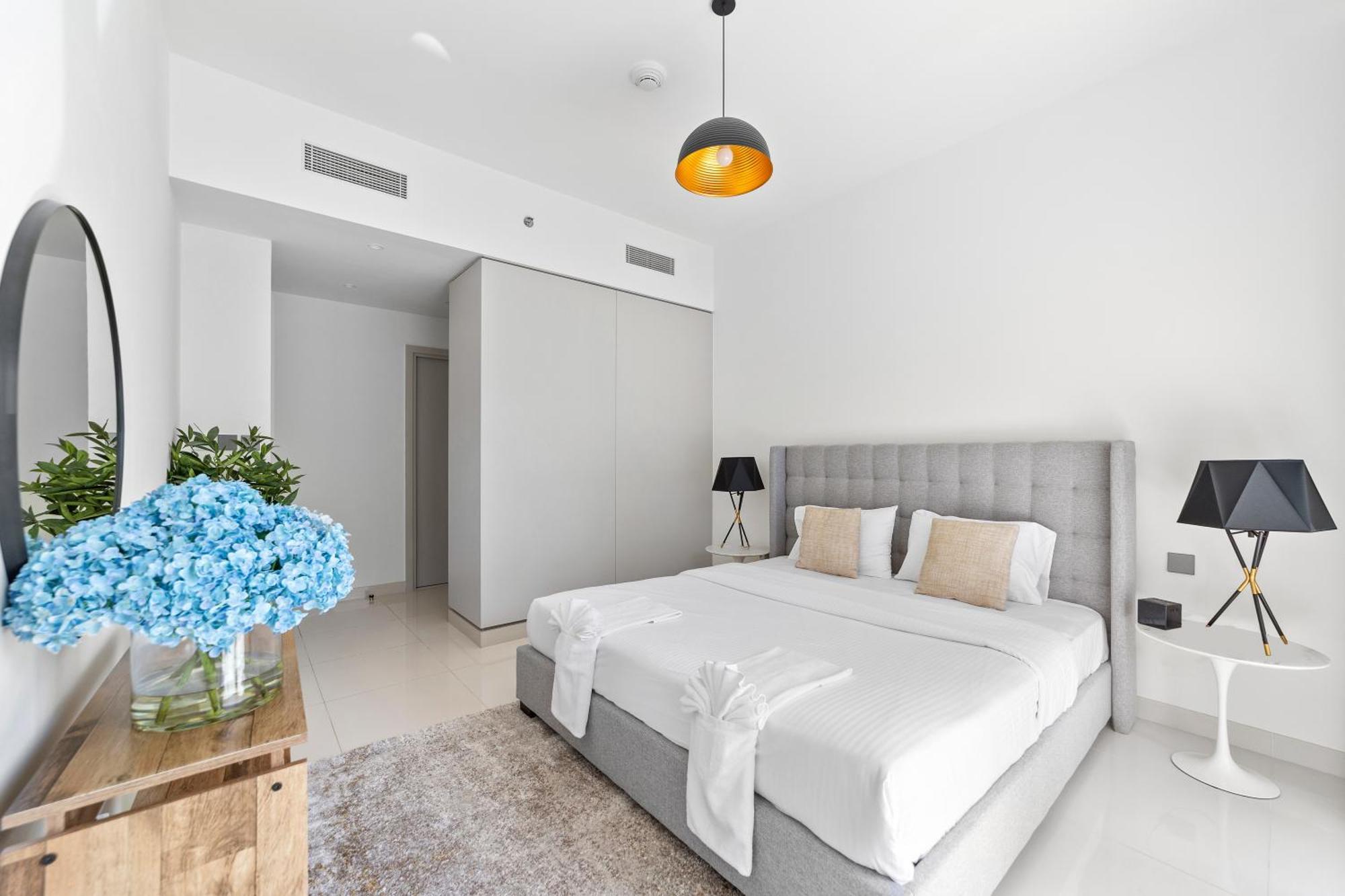 Apartment Spacious 2 Bhk Next To The - Sunrise Bay *