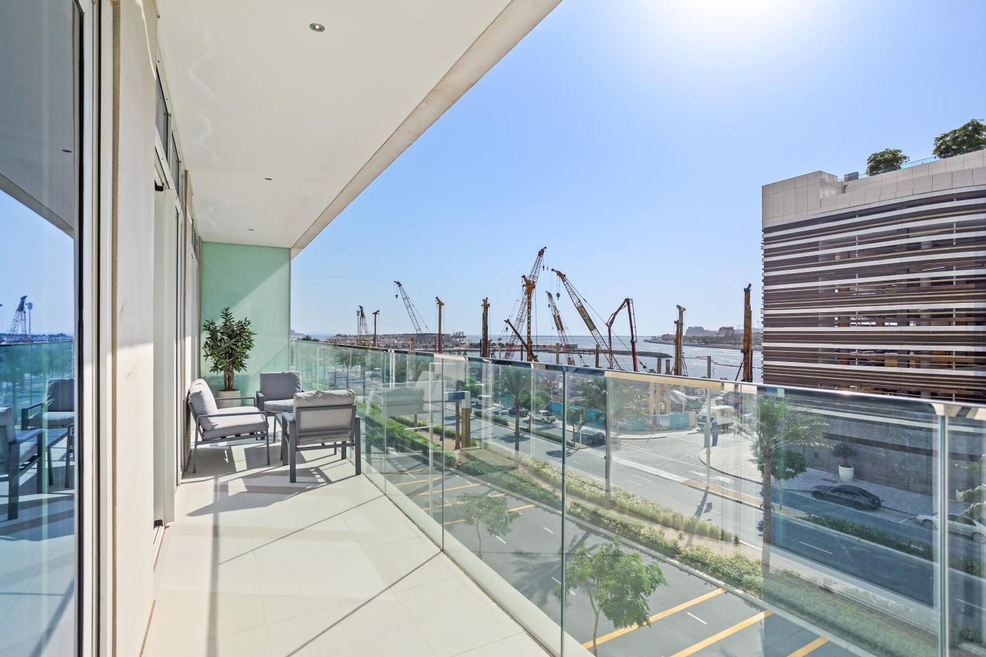 Apartment Spacious 2 Bhk Next To The - Sunrise Bay *