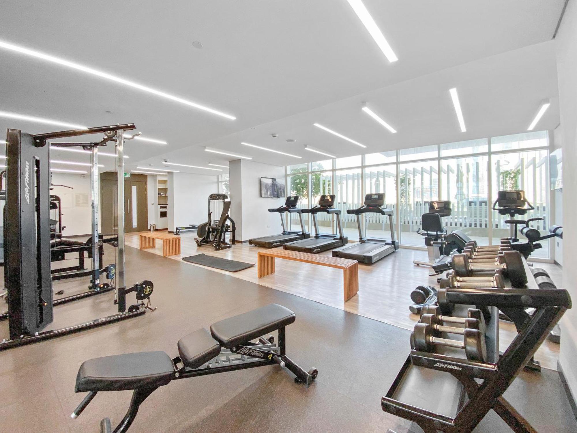 Spacious 2 Bhk Next To The - Sunrise Bay * Dubai