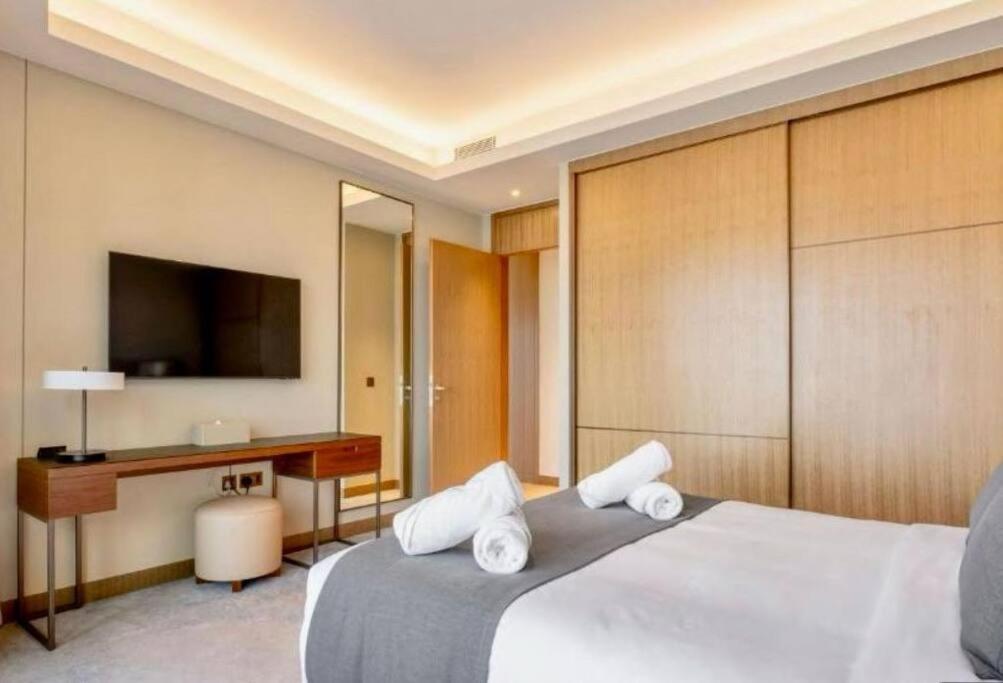 Luxury Of 1 Minute Walk To Burj Khalifa & D/opera Apartment *