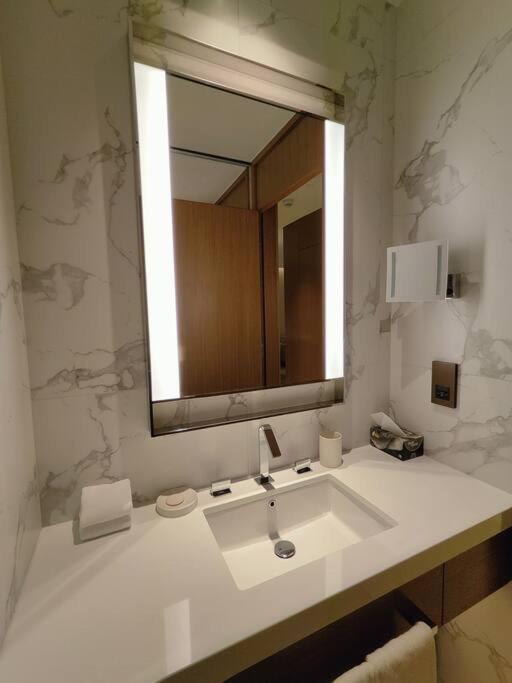 Luxury Of 1 Minute Walk To Burj Khalifa & D/opera
