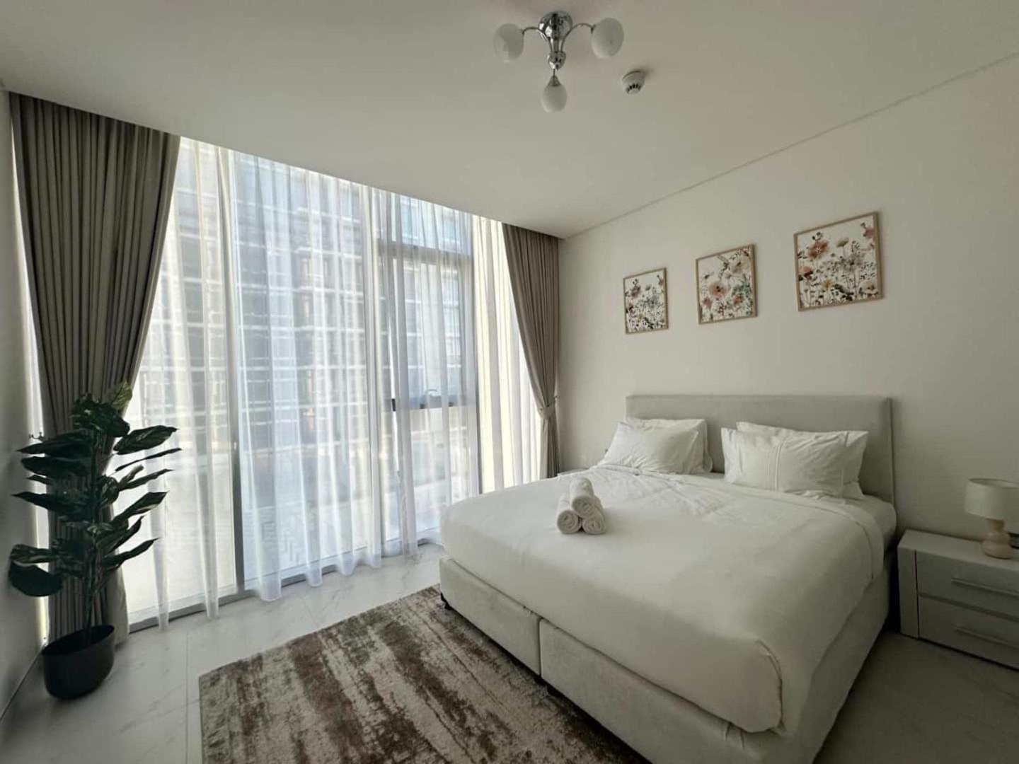 Spacious 1bedroom W Lagoon In Al Maktoum * Dubai