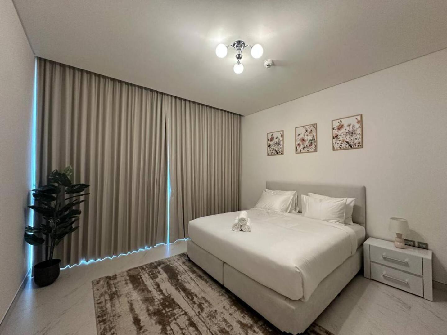 Spacious 1bedroom W Lagoon In Al Maktoum
