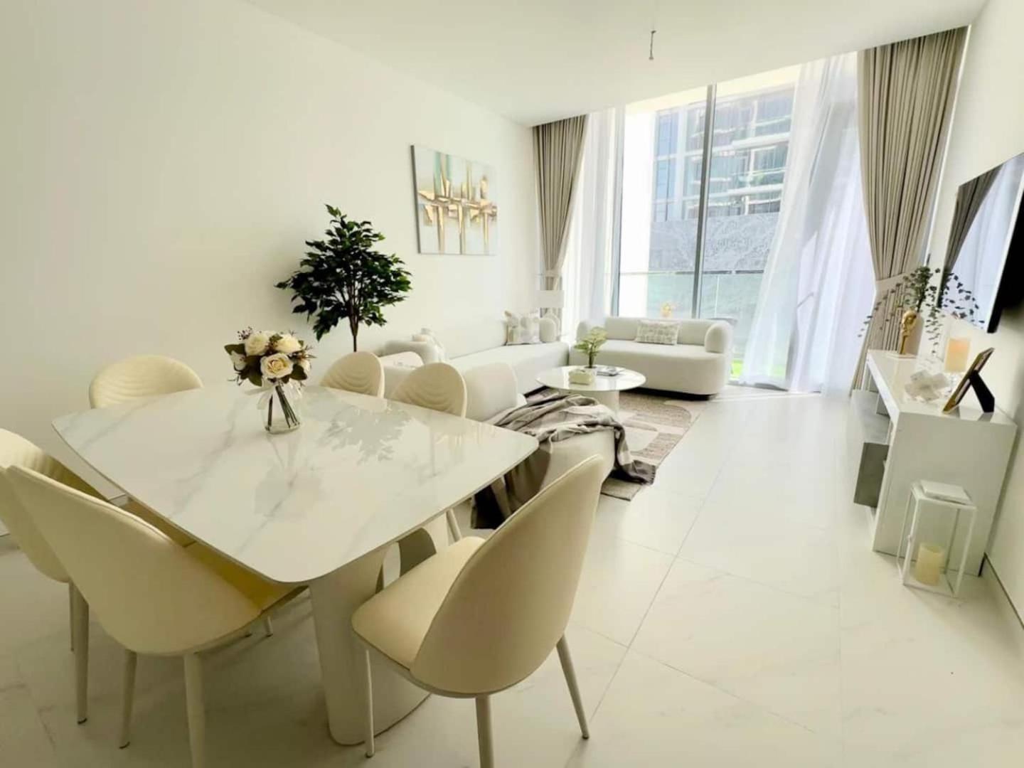 Apartment Spacious 1bedroom W Lagoon In Al Maktoum