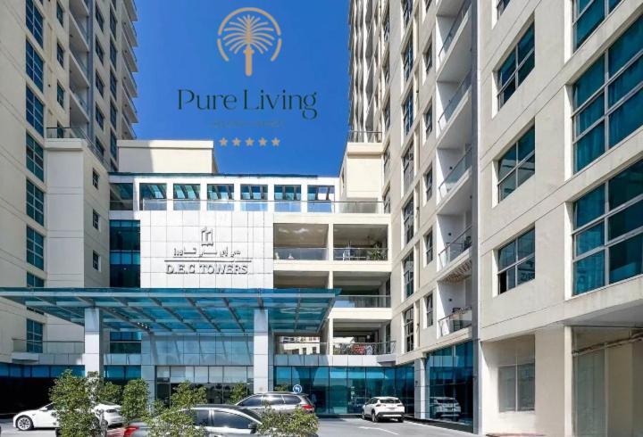 Newly Designed 1br-walkin To Marina Beach-tram Apartment Dubai