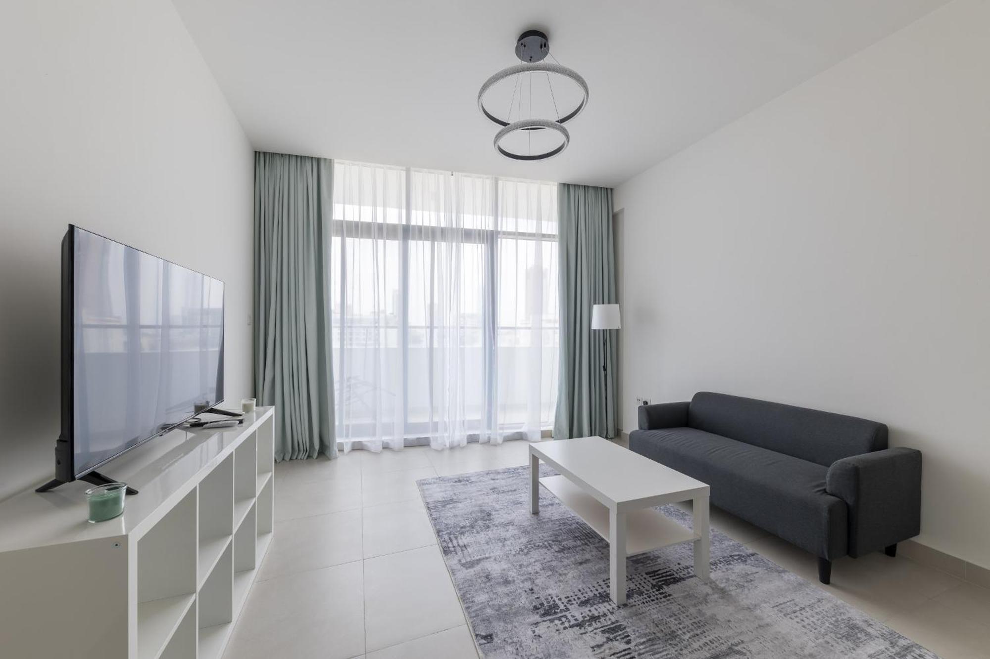 Splendid 1br In Living Garden *