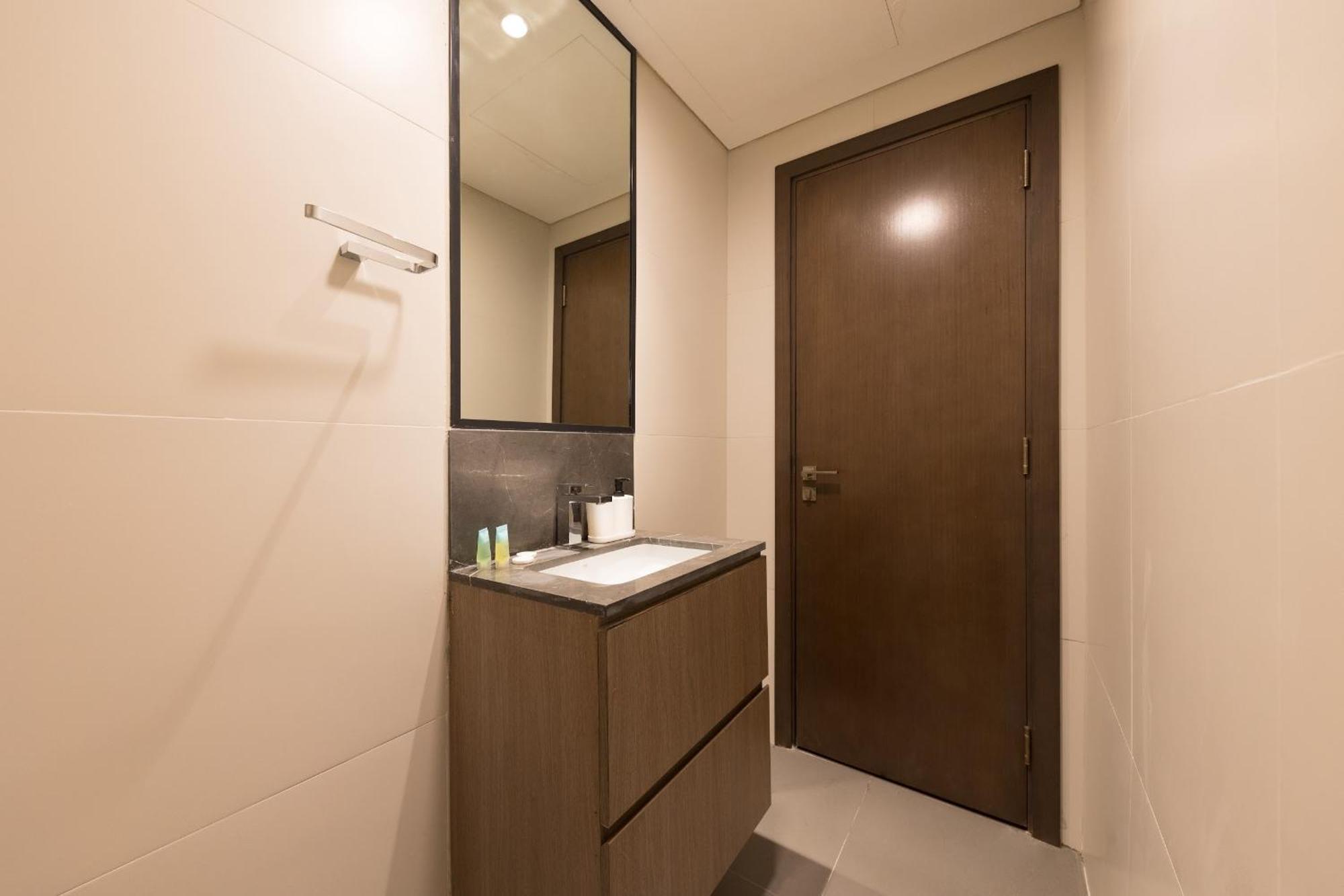 Apartment Splendid 1br In Living Garden *