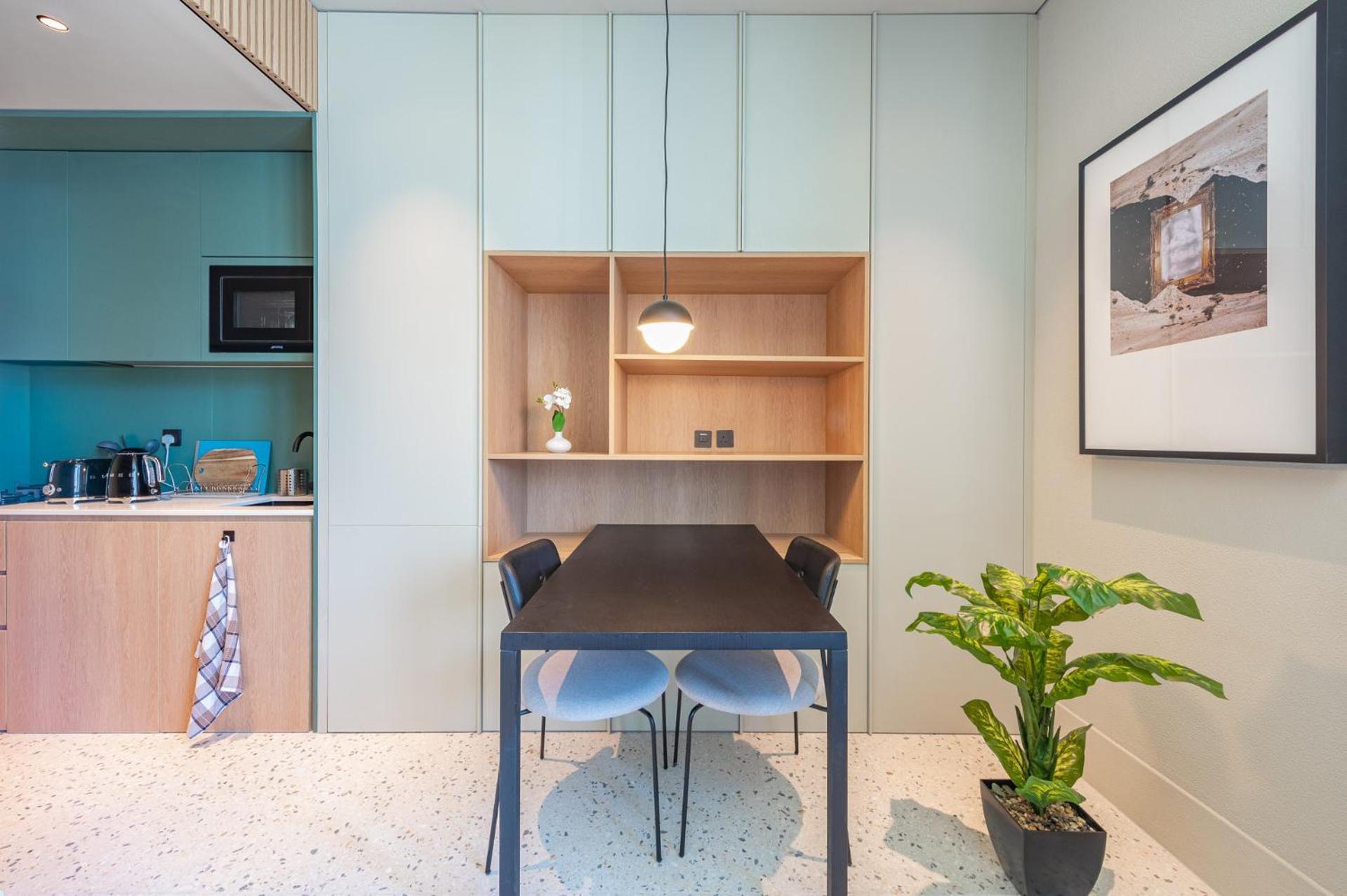 Executive At Upside Living, Business Travel Ready * Dubai
