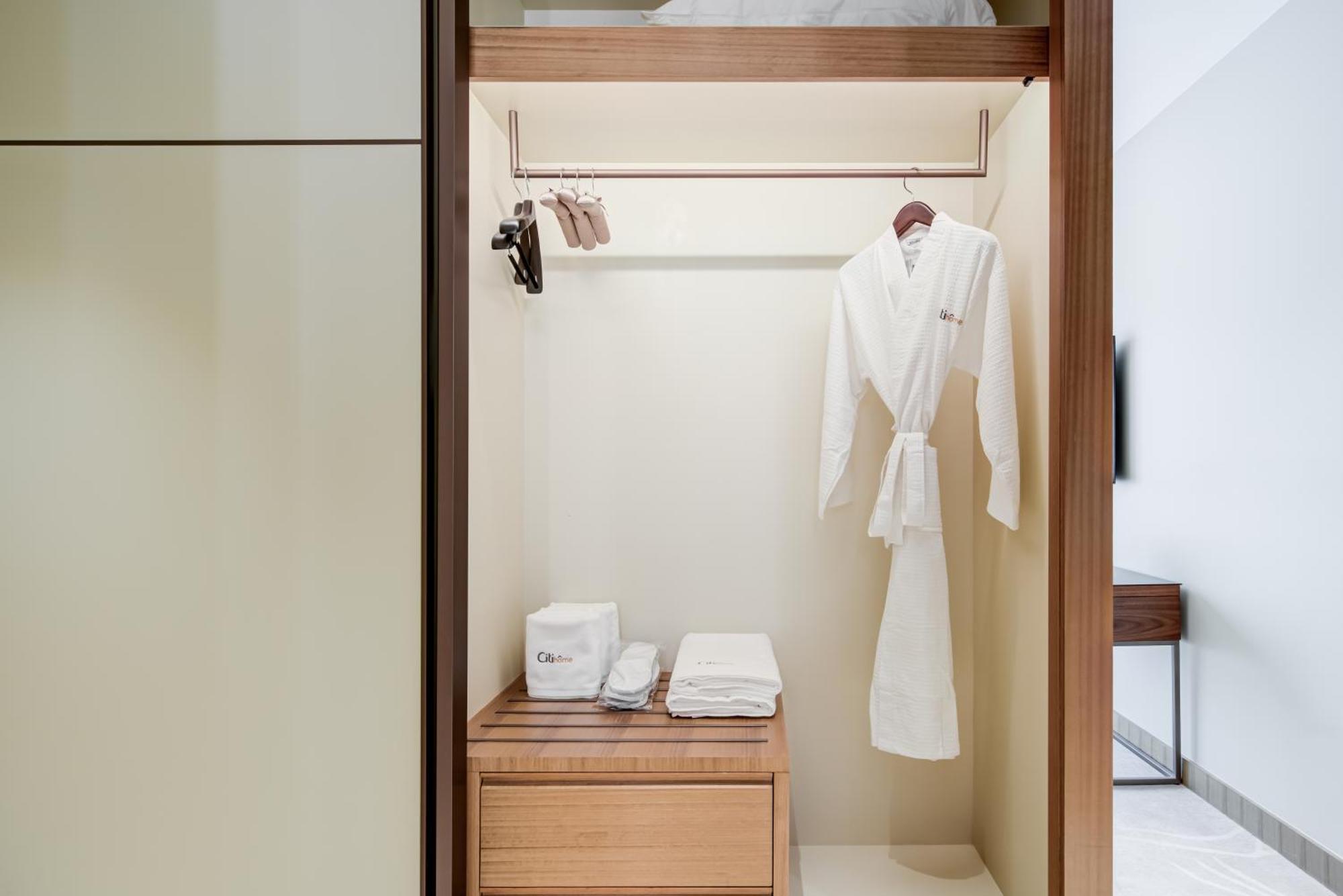 Citihome-2br At Address Opera In The Heart Of Downtown Apartment