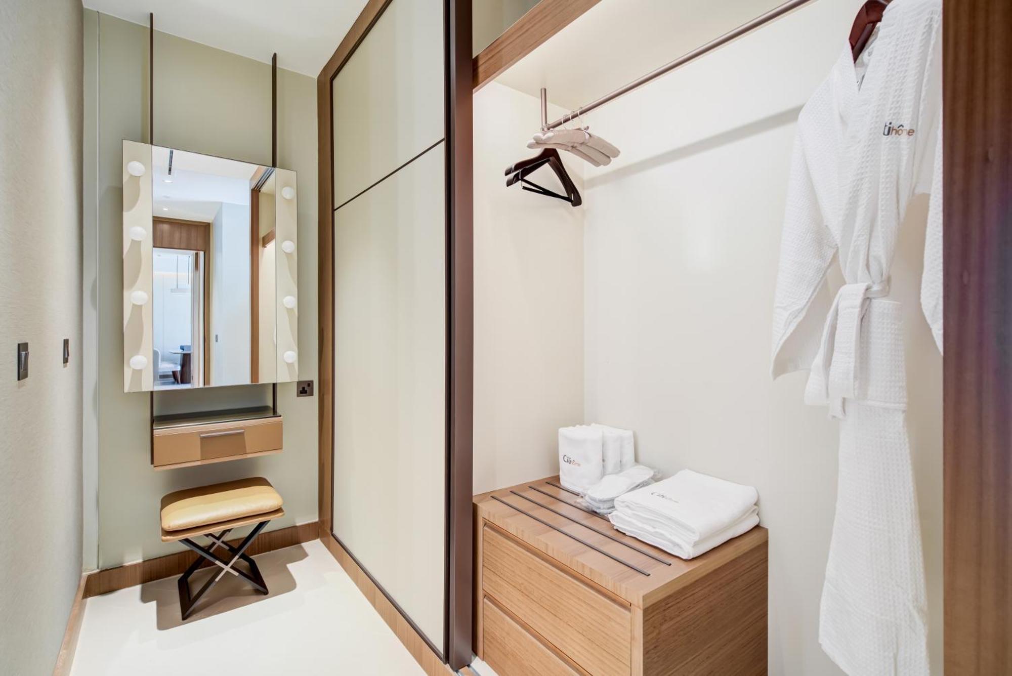 Apartment Citihome-2br At Address Opera In The Heart Of Downtown *