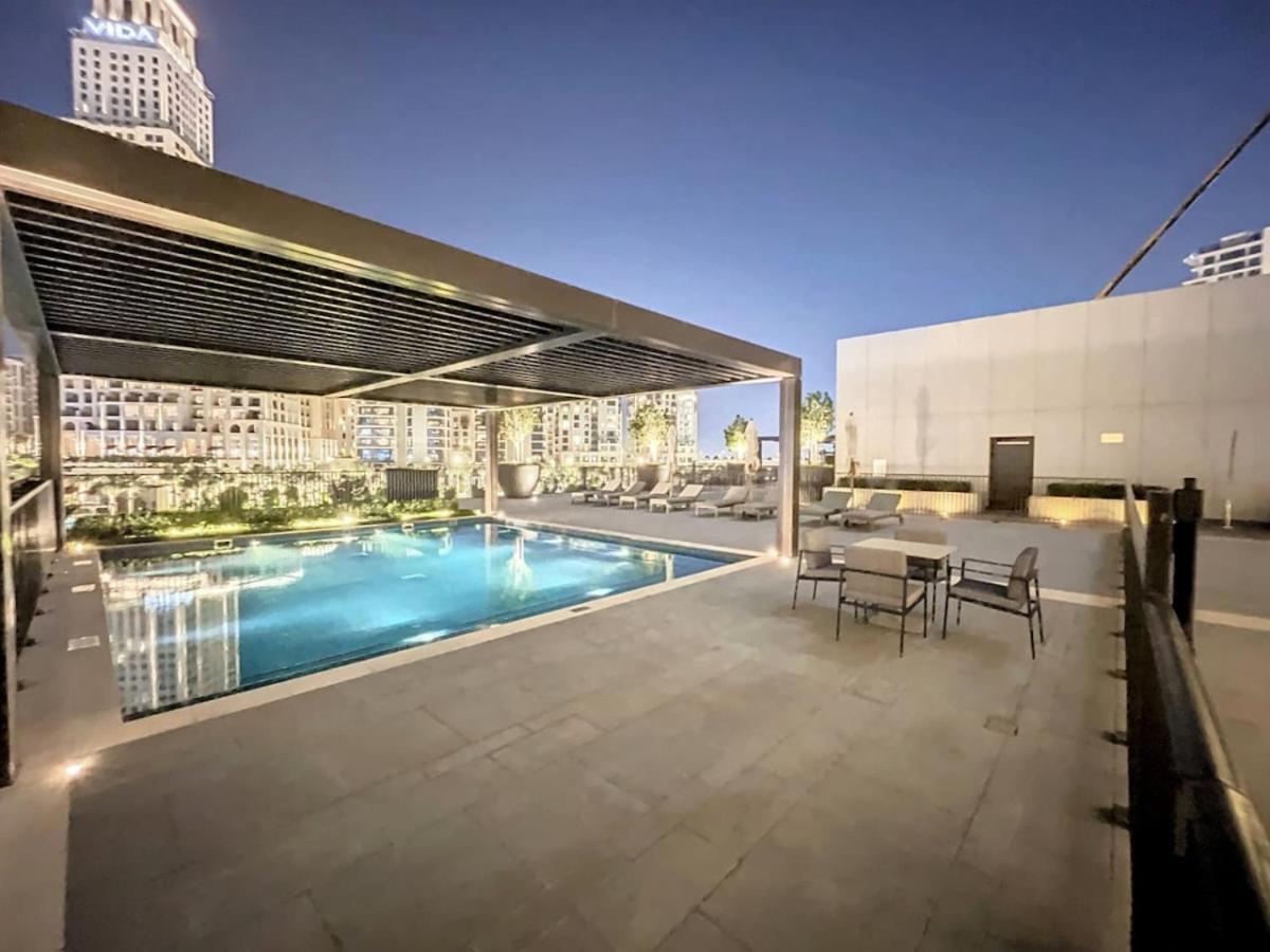 Palace Residences - Modern One Bedroom Apartment