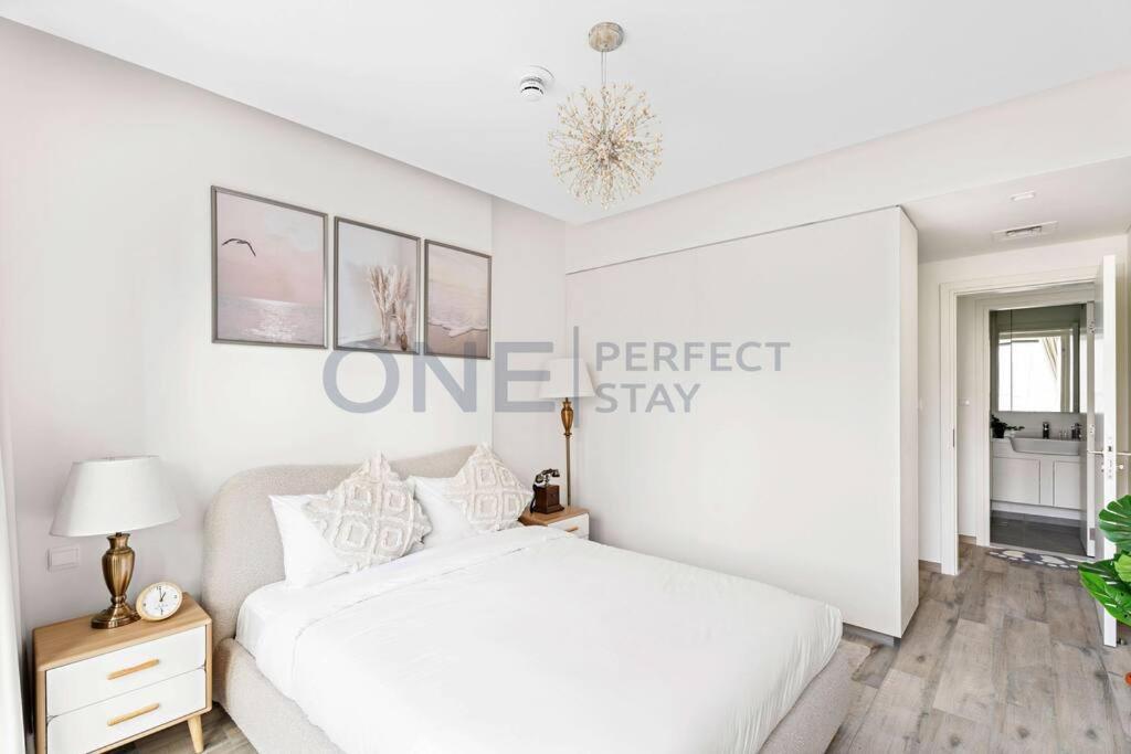 1br Stunning Views In Business Bay With Pool & Gym Apartment *