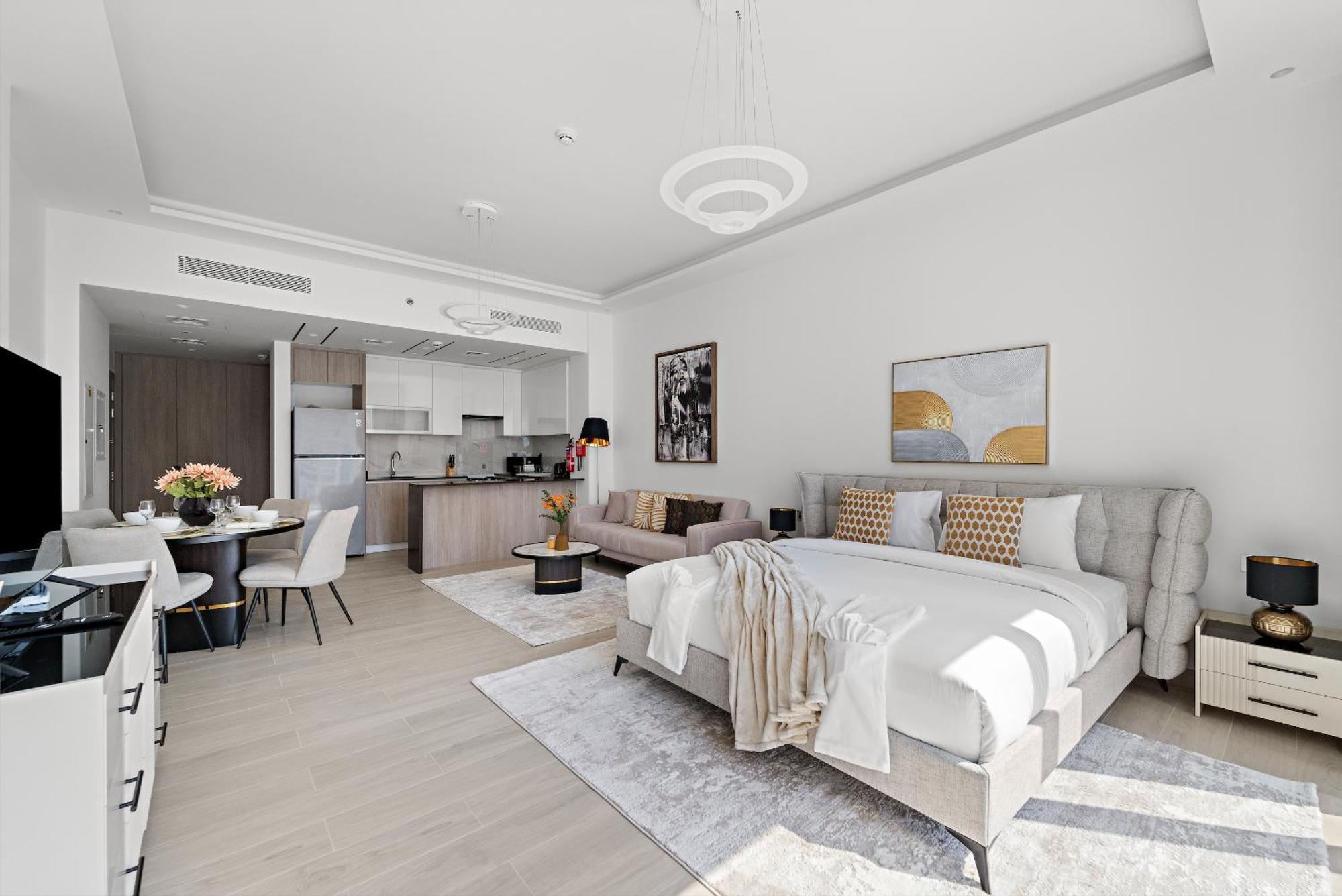 Big - Wow Facilities Apartment Dubai