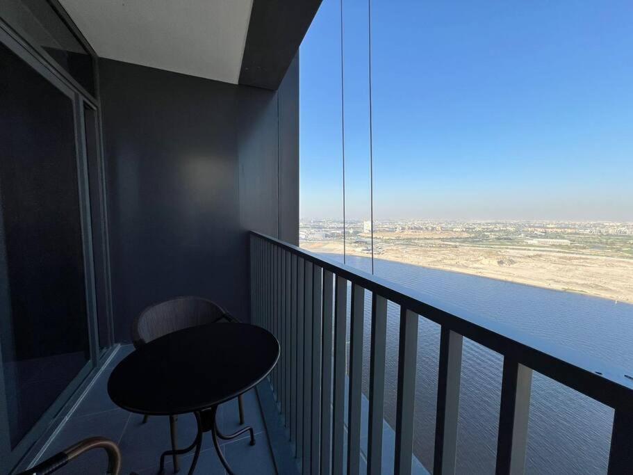 Stylish 1 Bedroom High Floor In Creek Edge Dubai